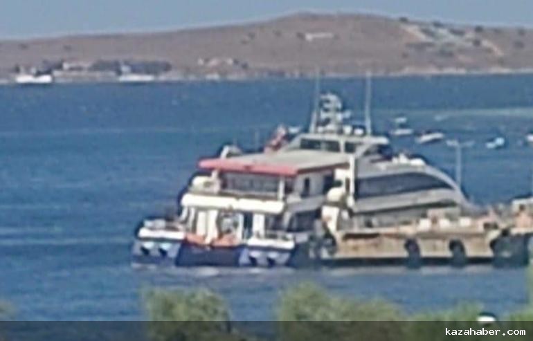 İDO feribotu kayaya çarptı; yolcuların panik anları kamerada