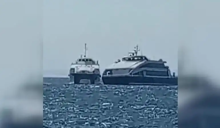 İDO feribotu kayaya çarptı; yolcuların panik anları kamerada